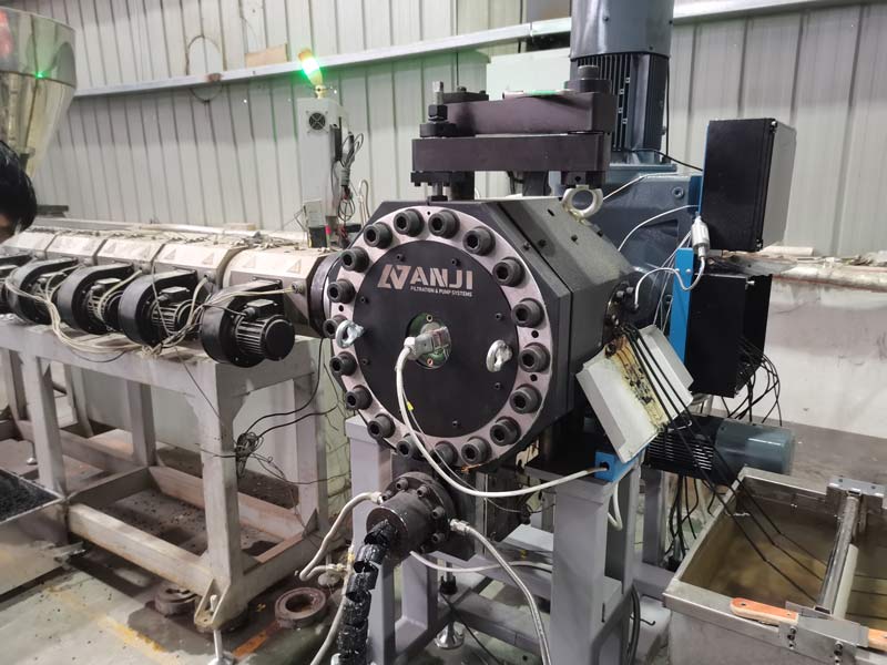 圖2-2.jpg 圖2-2.jpg